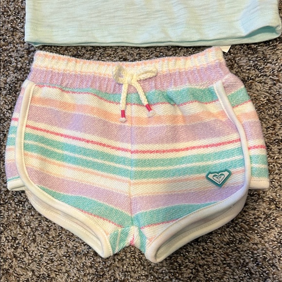 NWT Roxy Pastel Graphic Tee and Striped Shorts Set 12m - Picture 3 of 6